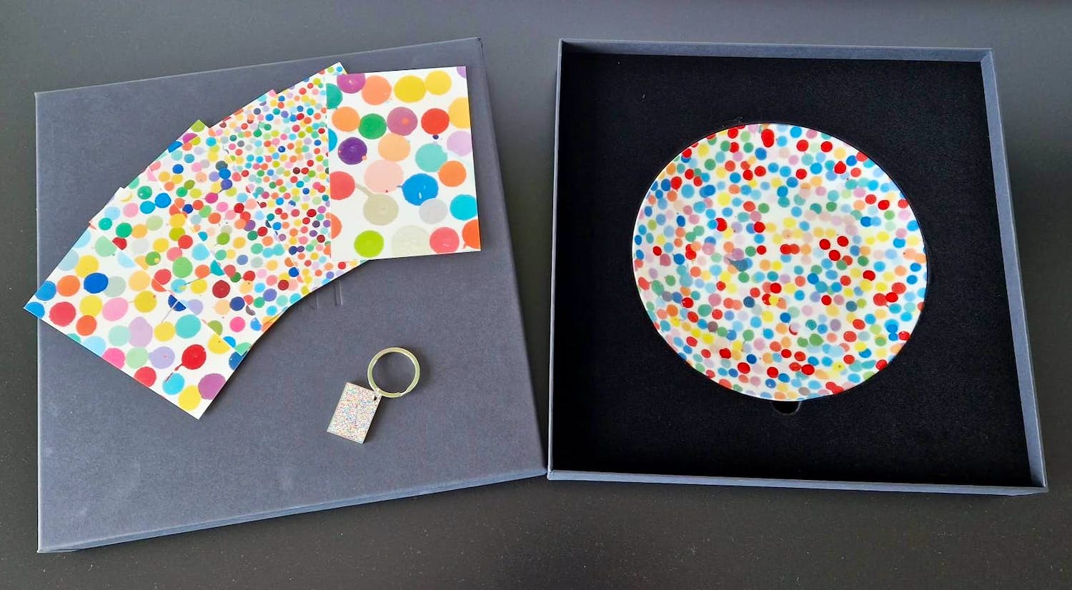 Damien Hirst - All Over Dot. kopen? Bied vanaf 225!