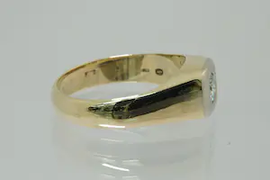 87 - Zo goed als nieuwe 14krt gouden solitair ring met 0.31ct top (H/vs) diamant kopen? Bied vanaf 270!