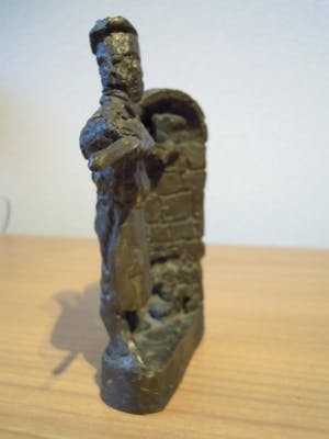 Jaap Hartman - Zwaar bronzen beeldje van een bakker. kopen? Bied vanaf 25!