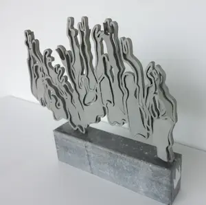 Linda Verkaaik - Beeld van metaal op hardstenen sokkel, The Wave kopen? Bied vanaf 250!