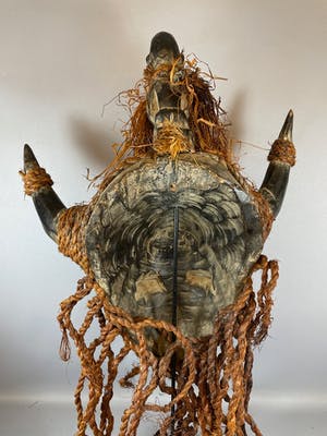 Chokwe - Large African Chokwe horn mask - Angola. kopen? Bied vanaf 65!