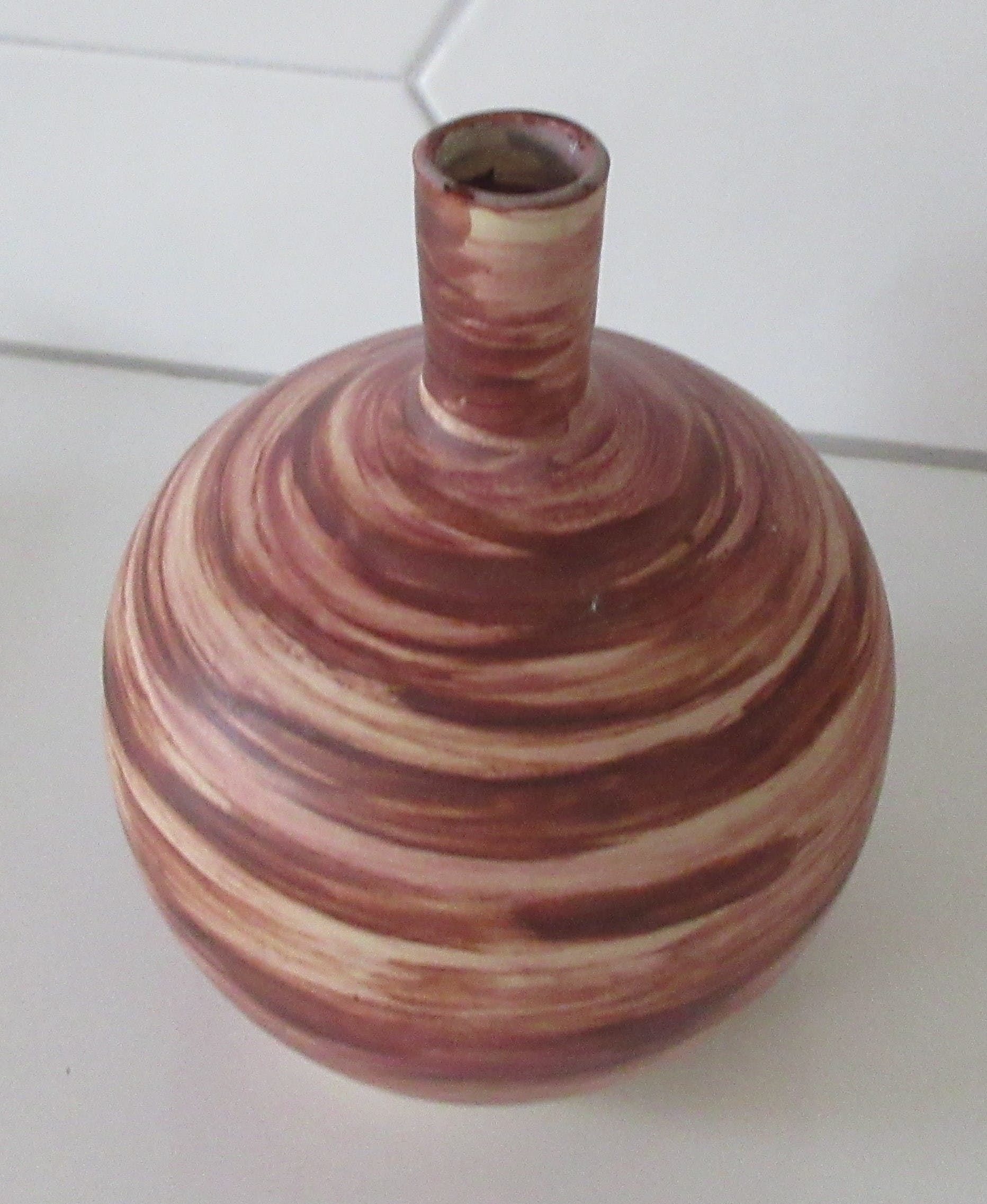 Adrie Moerings - Rood wit Studio Keramische vaas model V7 kopen? Bied vanaf 1!