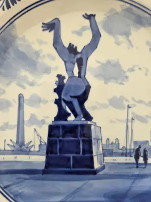 Ossip Zadkine - Verwoeste stad. Bord met afbeelding van beroemd beeld. kopen? Bied vanaf 49!