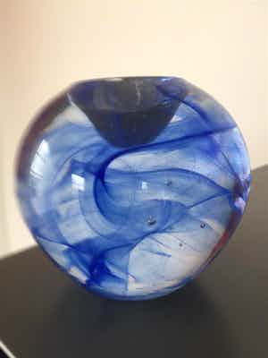 Kosta Boda - Waxinelichthouder Blue moon verkocht voor € 24!