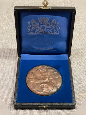 Theo van de Vathorst - Bronzen Erepenning van de provincie Utrecht kopen? Bied vanaf 125!