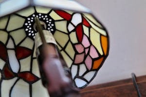 Niet of onleesbaar gesigneerd - Set Glas in lood Lampen in Tiffanystijl kopen? Bied vanaf 1!