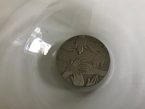 Corry Ammerlaan - “helpende handen” kopen? Bied vanaf 1!