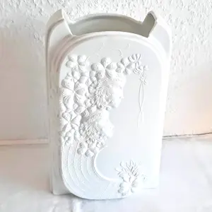 A.K. Kaiser Porzellan - Op Art Vase Bisquit Porzellan Design Wolfgang Gawantka signiert 70er Jahre kopen? Bied vanaf 90!