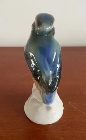 Niet of onleesbaar gesigneerd - Wagner & Apel - Porseleinen figuur van een ijsvogel kopen? Bied vanaf 10!