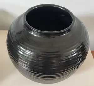 ADCO - XL zwarte ribbelvaas model 1012 kopen? Bied vanaf 1!