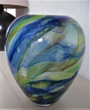 Niet of onleesbaar gesigneerd - Handgeblazen vaas kopen? Bied vanaf 1!