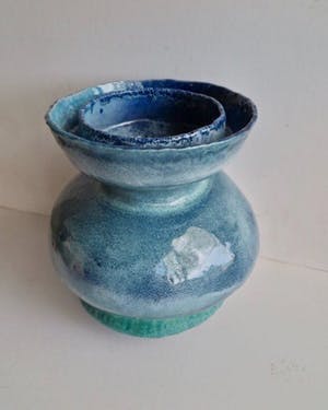 Peter von Hartsvelt Müller - Bijzondere dubbelwandige vaas -In fraai zeegroen en blauw -Druipglazuur -Groot! kopen? Bied vanaf 25!