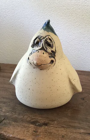 Niet of onleesbaar gesigneerd - Keramiek kip, gesigneerd kopen? Bied vanaf 1!