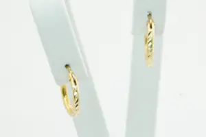 18-  Leuke set 18 karaats geel-gouden oorringetjes - kleine maat - kindermodel kopen? Bied vanaf 40!