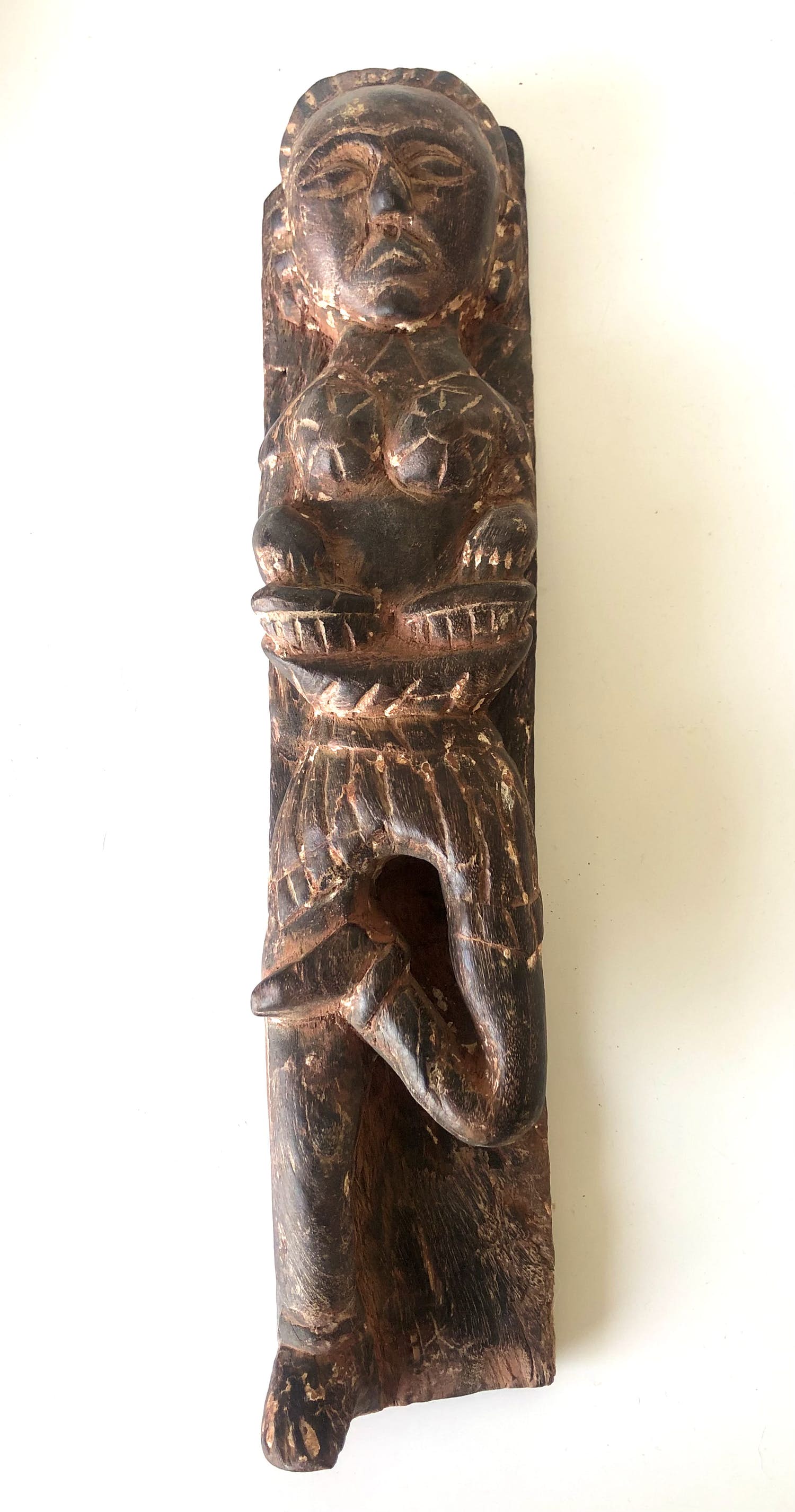 Niet of onleesbaar gesigneerd - Teakhouten ornament kopen? Bied vanaf 1!