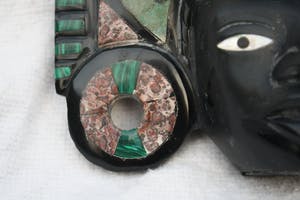 Niet of onleesbaar gesigneerd - Zonne Masker kopen? Bied vanaf 1!
