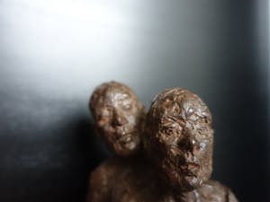 Brons (Onbekend) - "verbonden" Uniek beeld!! kopen? Bied vanaf 10!