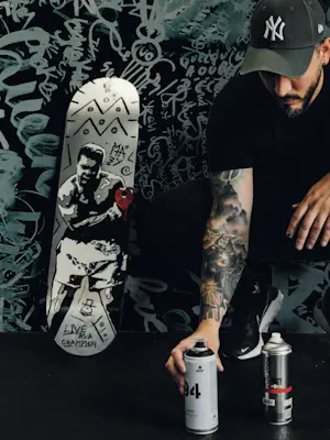 Josh Mahaby - Love & Peace Balloon Dog kopen? Bied vanaf 200!