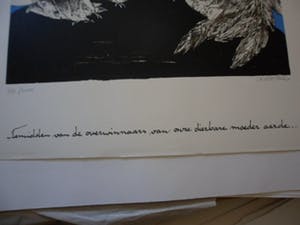 Ans Wortel - Zeefdruk. Titel, Temidden van de overwinnaars van onze dierbare moeder aarde . kopen? Bied vanaf 50!