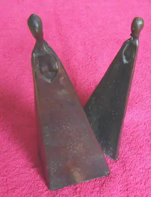 Sydney Kumalo - Twee vrouwen kopen? Bied vanaf 160!