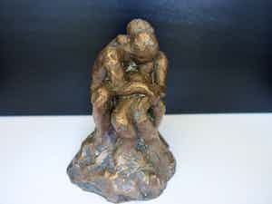 Brons (Onbekend) - Brons , Koppel in omhelzing. verkocht voor € 135!