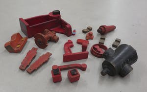 Niet of onleesbaar gesigneerd - Hout, Diverse industriële mallen kopen? Bied vanaf 1!