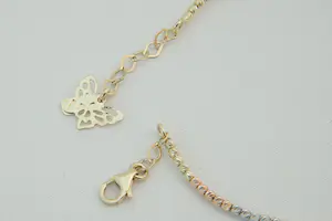 82-  Charmante 14Krt tricolor gouden armband met vlinder hanger kopen? Bied vanaf 145!