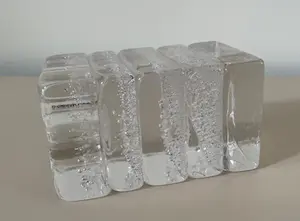 Floris Meydam - Twee vierkant kristallen kandelaren kopen? Bied vanaf 50!