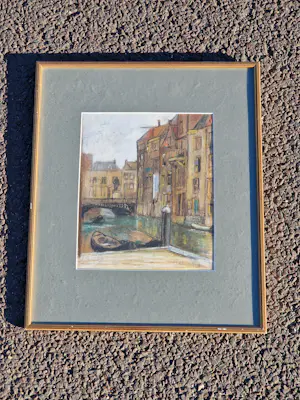 Ans van den Berg - Amsterdamse Joffer - pastel op papier "stadsgezicht met gracht" (den Haag?) kopen? Bied vanaf 88!