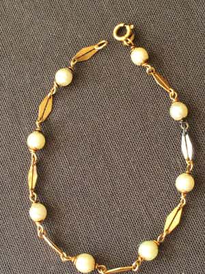 18K Goud - geelgouden vintage armband met cultivé parels verkocht voor € 145!