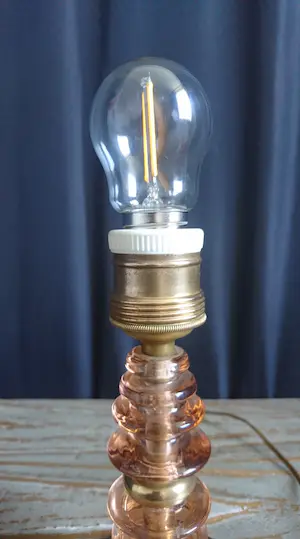 Val-Saint-Lambert - Art Deco tafel/bureaulampje met geringde voet kopen? Bied vanaf 1!