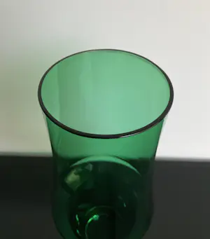 Riihimäki - GROEN GLAZEN VAAS - TAMARA ALADIN kopen? Bied vanaf 32!