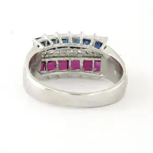 Buy 18k gouden ring met saffier, robijn en single cut geslepen diamant tot. 0.15ct? Bid from 660!