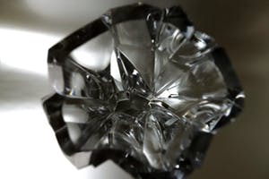 Tapio Wirkkala - Iceberg - massief glazen vaas, gesigneerd kopen? Bied vanaf 89!