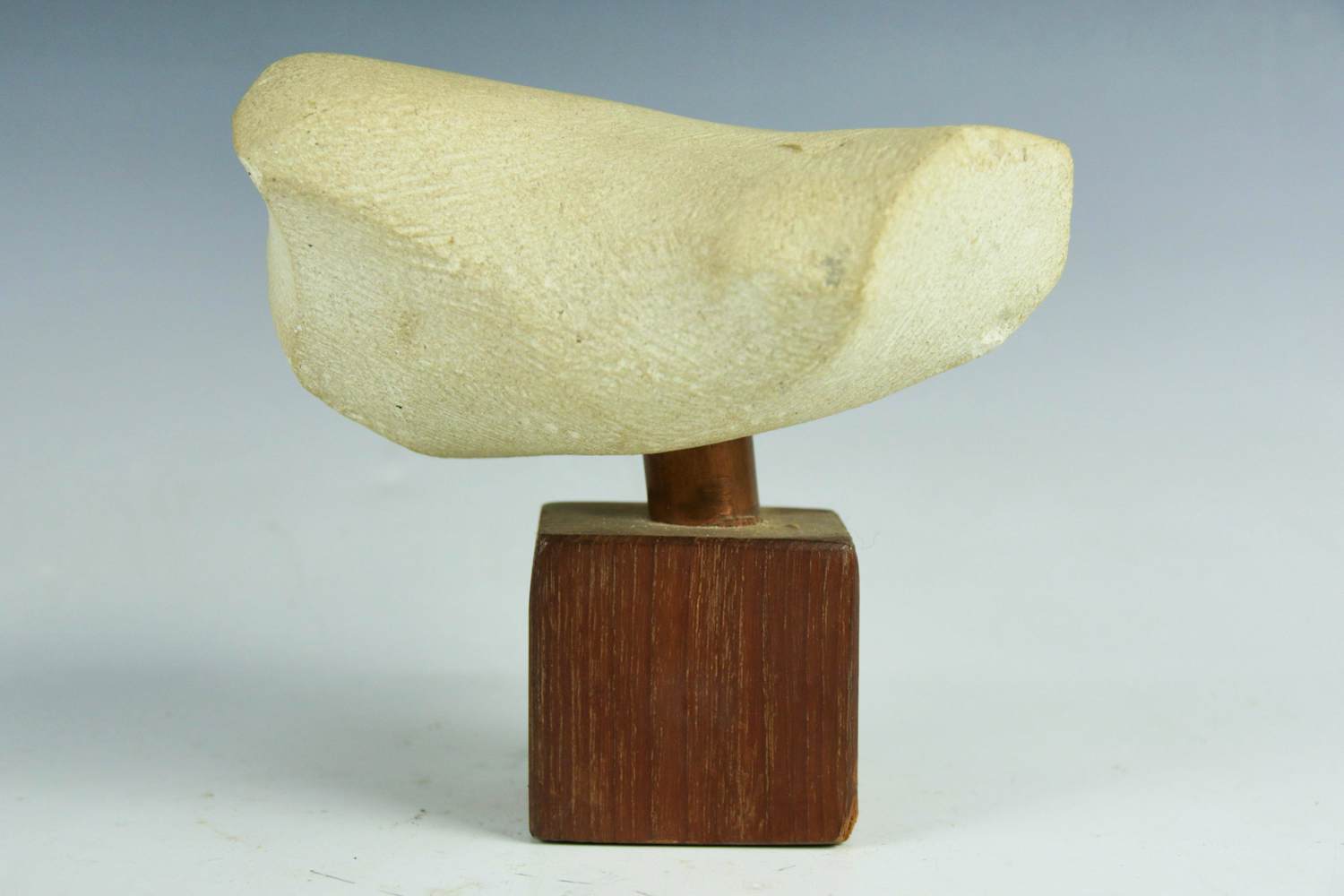 Anton Geerlings - Hardstenen gepolijst beeld - geabstraheerd figuur verkocht voor € 75!