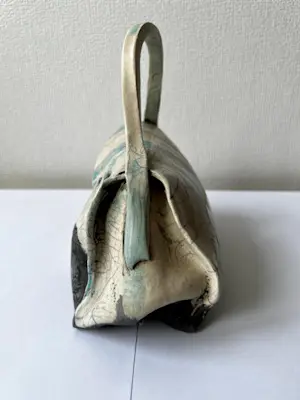 Thea de Badts - Handtasje van keramiek kopen? Bied vanaf 50!