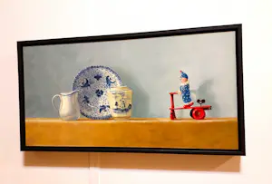 Marian van der Sanden - Stilleven met porselein en antiek opdraai poppetje kopen? Bied vanaf 325!