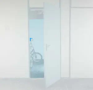 Ineke Calis - Zeefdruk, Voordeur - Ingelijst kopen? Bied vanaf 35!