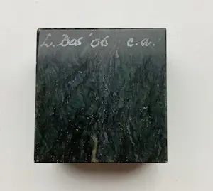 Loek Bos - Vrouw met vogel in haar kopen? Bied vanaf 295!