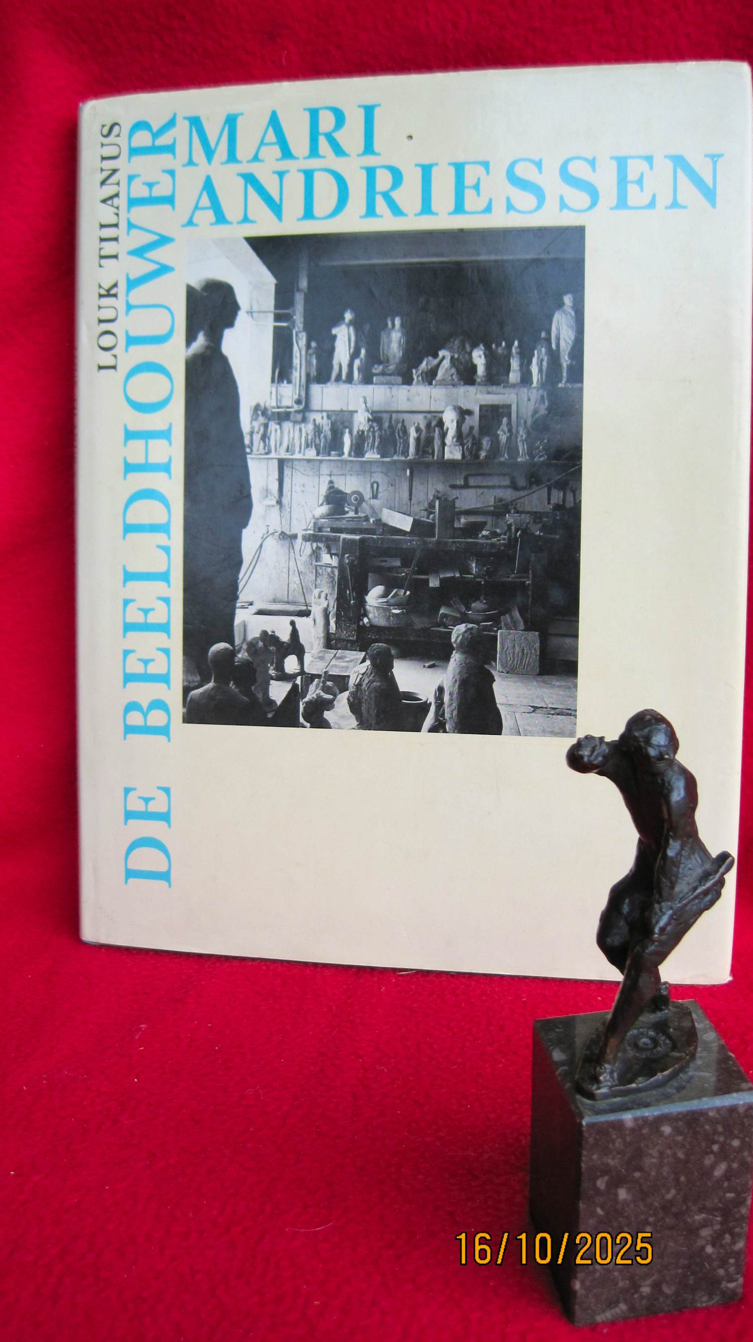 AcheterMari Andriessen - Mestreechter Geis + gesigneerd boek + foto.? Enchérissez de 175!