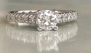 14 karaat witgouden ring met diamanten ca  0.36 ct kopen? Bied vanaf 400!