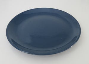 Ditmar Urbach - Art deco donkerblauwe aardewerken fruittest met onderbord kopen? Bied vanaf 32!