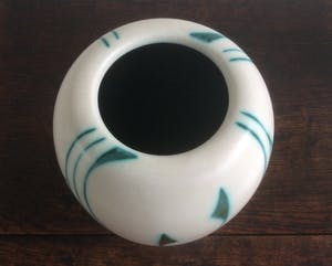 Plateelbakkerij Flora - VAAS “LIANE “ 1493 kopen? Bied vanaf 25!