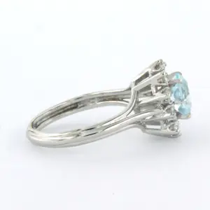 18k gouden ring met topaas en erom heen briljant geslepen diamant tot. 0.40ct kopen? Bied vanaf 660!