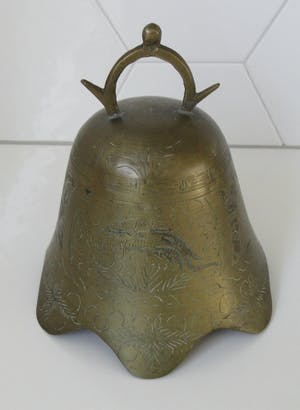 Niet of onleesbaar gesigneerd - Chinese Messing Tempelbel kopen? Bied vanaf 10!