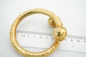 56 - ZWARE (bijna 40gr) mooi bewerkte 14 Krt gouden "bolletjes" armband gekeurd kopen? Bied vanaf 1360!