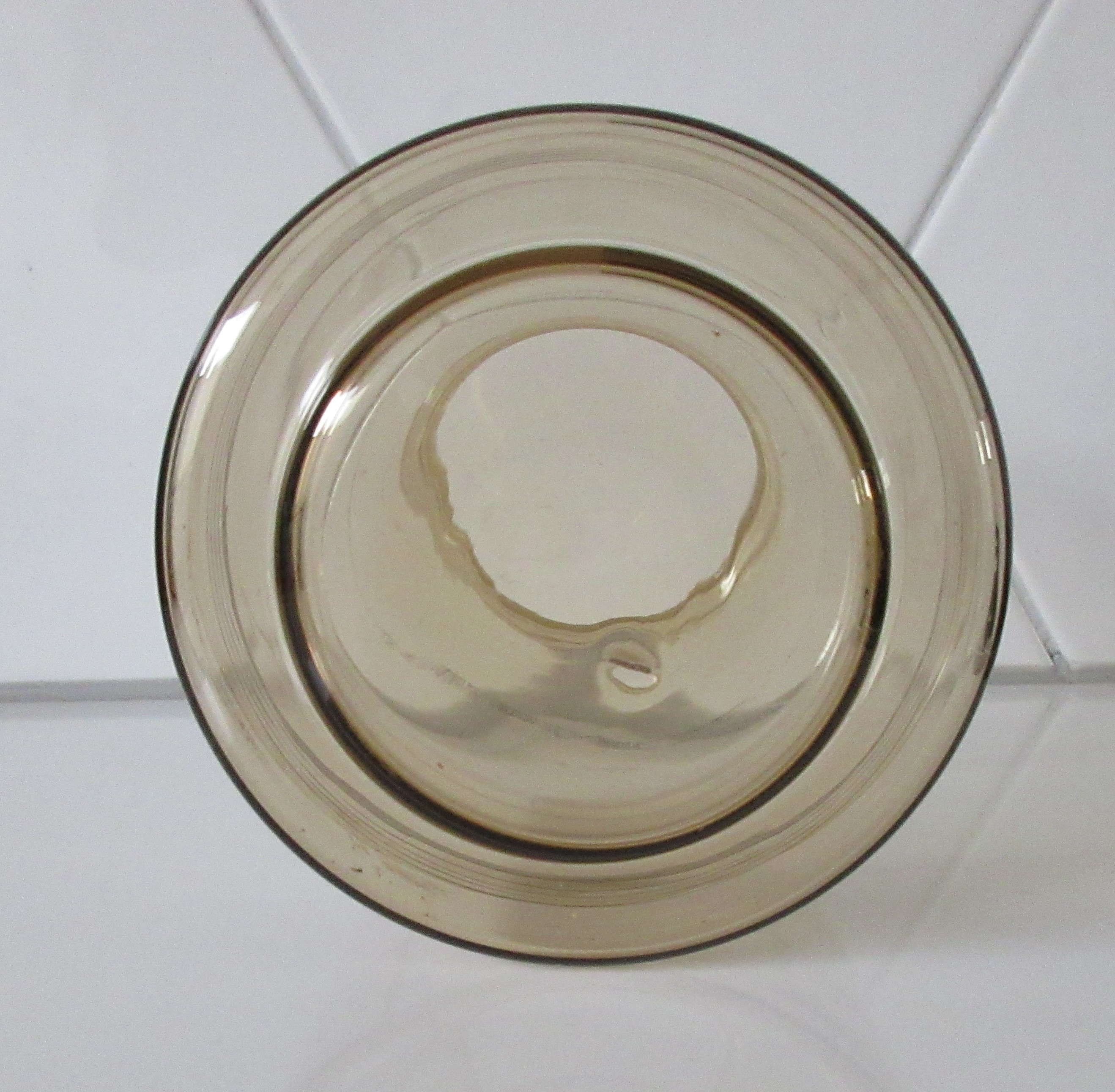 Niet of onleesbaar gesigneerd - Art deco Belgische rookglazen vaas (tonnetje) kopen? Bied vanaf 1!