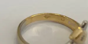 18 karaat gouden ring met diamant kopen? Bied vanaf 180!