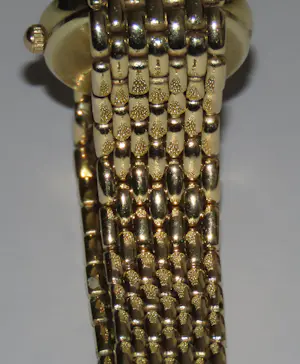 Gouden dames polshorloge van het merk Bouchard, 14 karaat kopen? Bied vanaf 2350!