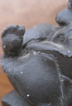 Niet of onleesbaar gesigneerd - Beeldje van een baby kopen? Bied vanaf 10!